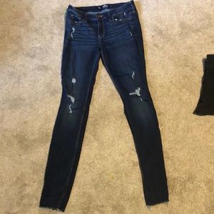 Hollister Low-Rise Supper Skinny Jeans